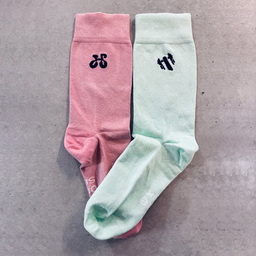Broderie "sport" sur chaussette Pastel Mix Match