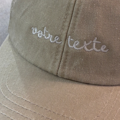 Broderie personnalisée sur casquette vintage